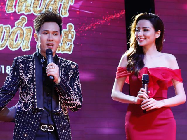 Đời sống Showbiz - Hoa hậu Diễm Hương xuất hiện bên Nguyên Vũ sau tin đồn thẩm mỹ