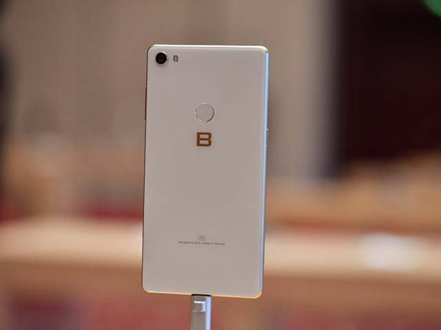 Thời trang Hi-tech - Bphone 3 Pro có đủ sức để "cân" các smartphone đình đám trên thị trường?