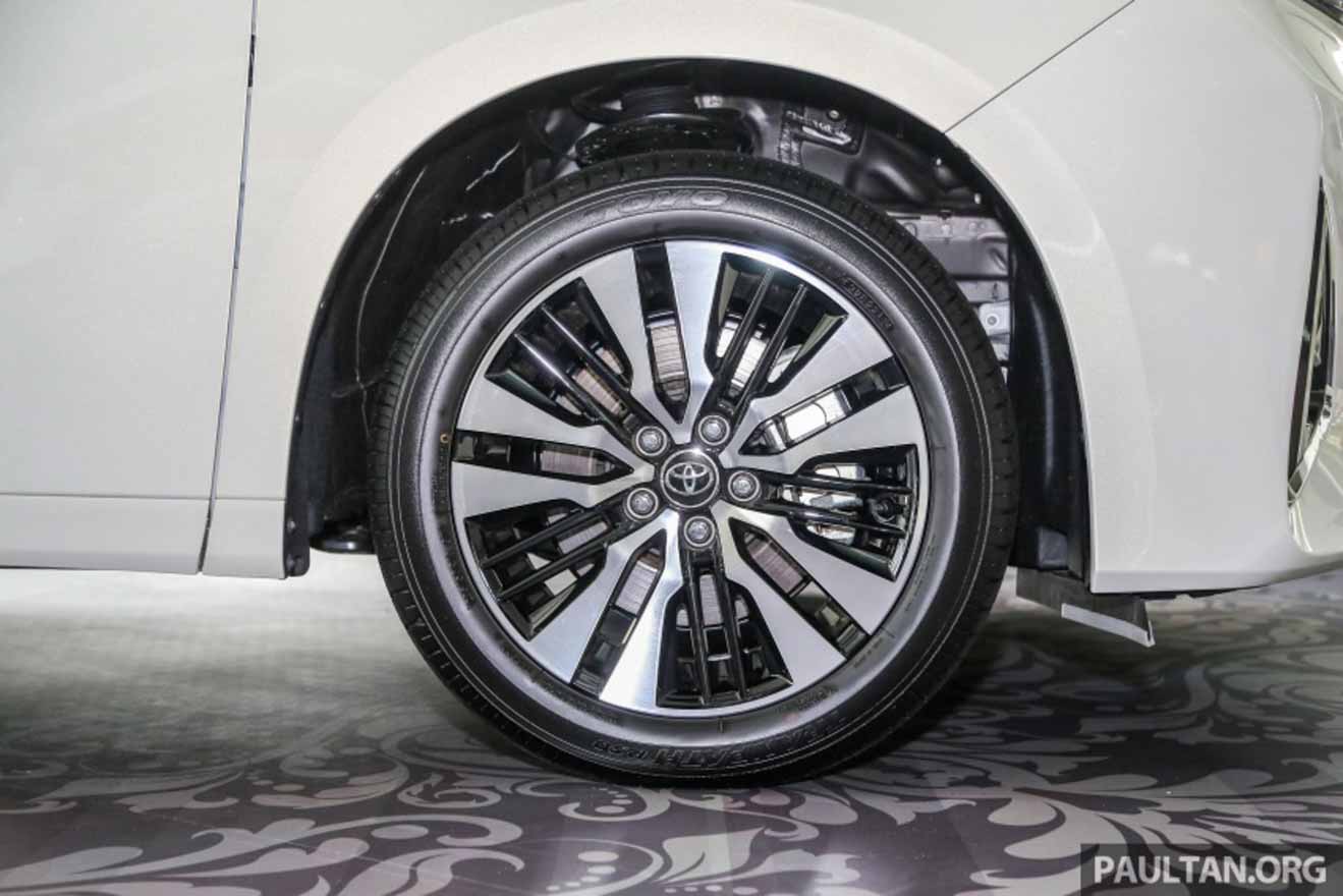 Toyota Việt Nam chính thức phân phối mẫu minivan Alphard 2018 với giá từ 4,038 tỷ đồng - 14