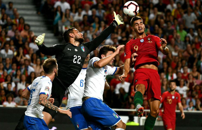 Ba Lan - Bồ Đào Nha: &#34;Đại bàng&#34; Lewandowski dọa đàn em Ronaldo - 1