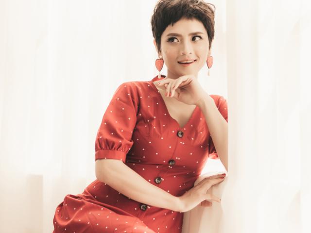 Phim - Mỹ nhân Người phán xử ở nhà tập thể đi bộ 6 tầng, sau 1 năm "mất tích" giờ ra sao?