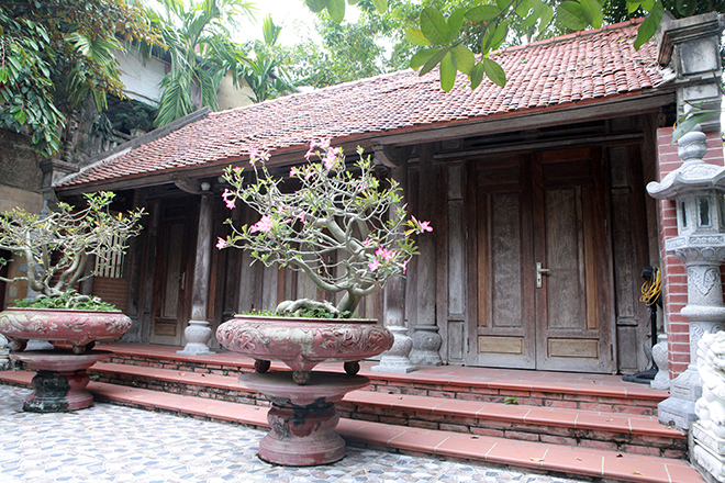 Cận cảnh căn nhà gỗ sưa đỏ được trả giá trăm tỉ đồng, chủ nhân vẫn không bán - 1