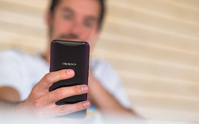 Oppo tung chiêu phản đòn Huawei giúp giới hâm mộ "nức lòng" - 2