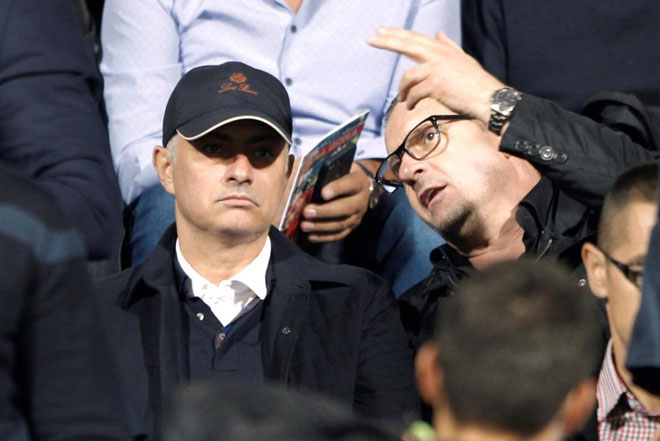 Mourinho săn &#34;Trung úy&#34; Savic: Cơn đau đầu vừa thừa vừa thiếu ở MU - 1