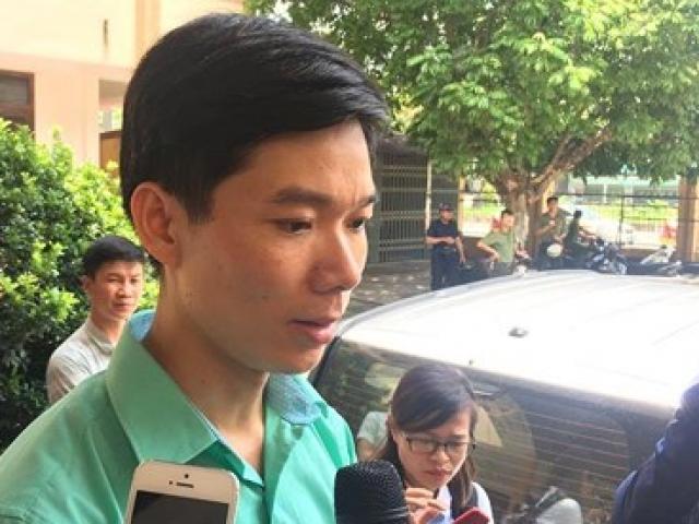 Tin tức trong ngày - Dồn dập Lệnh cấm đi khỏi nơi cư trú đối với bác sỹ Hoàng Công Lương