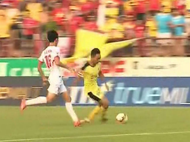 Bóng đá - Nam Định - Hà Nội B: Đôi công khí thế, màn "đấu súng" bùng nổ