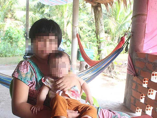 Bé tâm thần bị ông hàng xóm xâm hại sinh con - 1