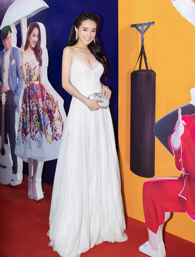 Em gái "buột miệng" lộ thêm bằng chứng Nhã Phương đang mang bầu? - 6