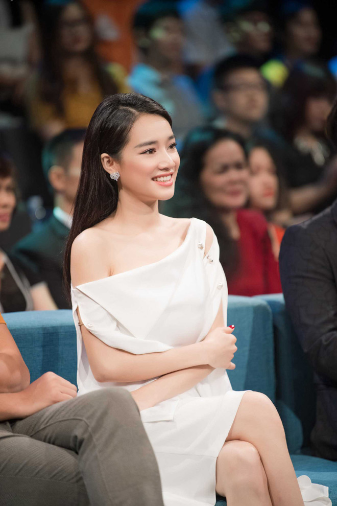 Em gái "buột miệng" lộ thêm bằng chứng Nhã Phương đang mang bầu? - 7