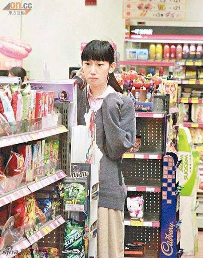 Cô bồ 16 tuổi của gã đào hoa tai tiếng Trần Quán Hy đổi đời cách này - 2