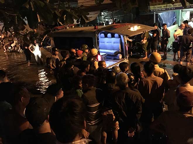 Hé lộ nguyên nhân vụ thanh niên bị đâm chết trên phố Sài Gòn - 2