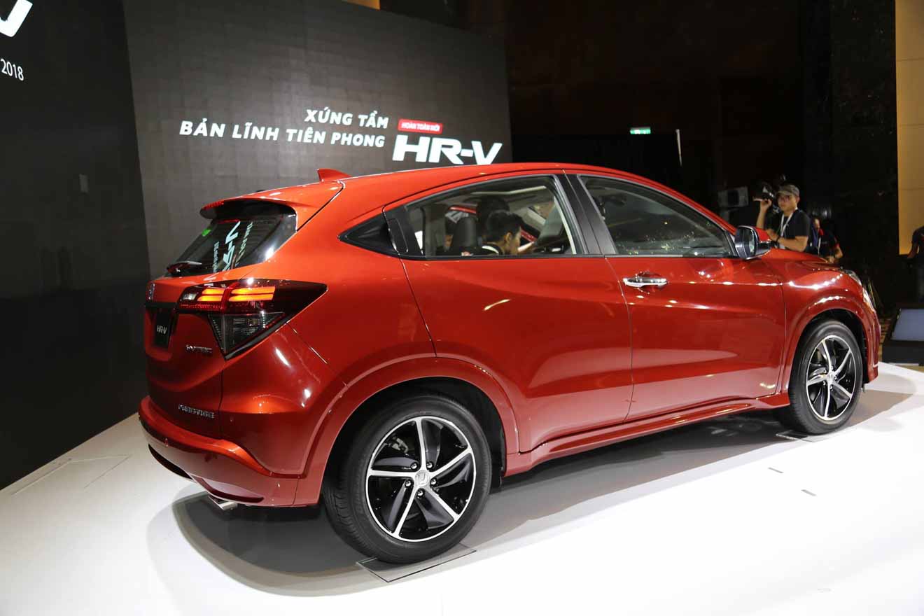Giá xe Honda HR-V cập nhật tháng 10/2018: Bản tiêu chuẩn 1.8G giá từ 786 triệu đồng - 3