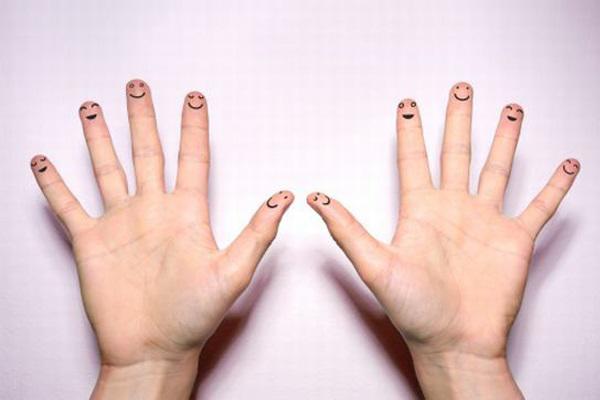 Bật mí chuyện hôn nhân qua số lượng hoa tay của mỗi người - 1