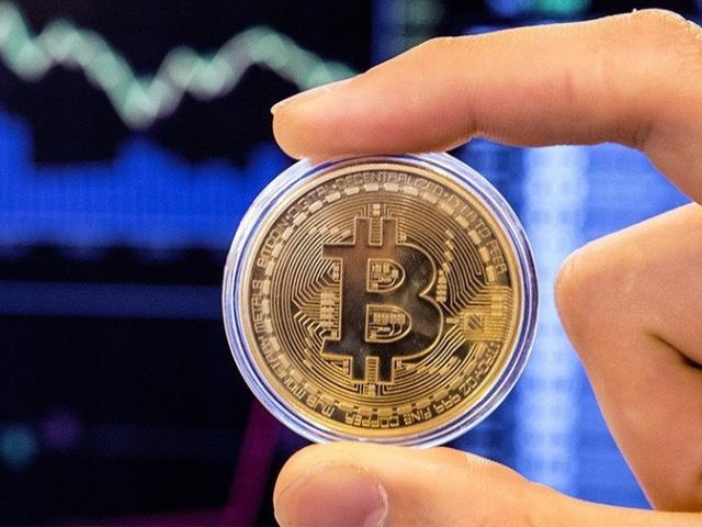 Thị trường - Tiêu dùng - Kiến nghị không nên cấm nhập máy đào tiền ảo