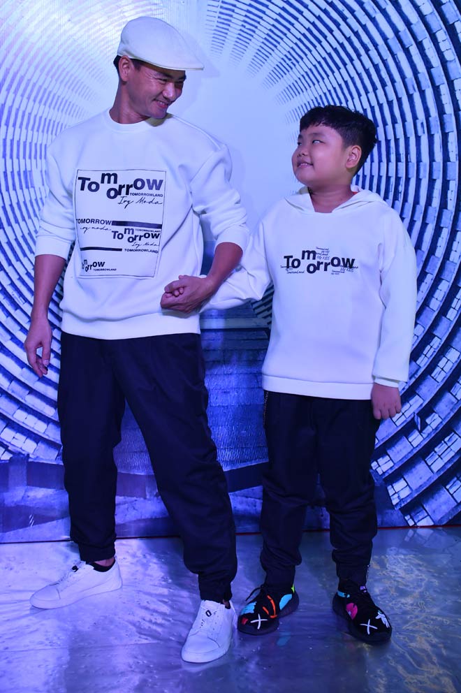 Bích Phương, Chi Pu, Diễm My mặc váy xẻ sâu - 10