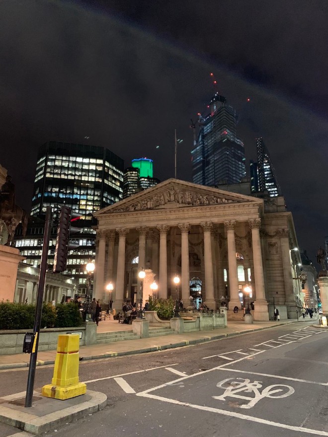 Mate 20 Pro so kè iPhone XS Max và Note 9 - Ai là ông hoàng chụp ảnh? - 3