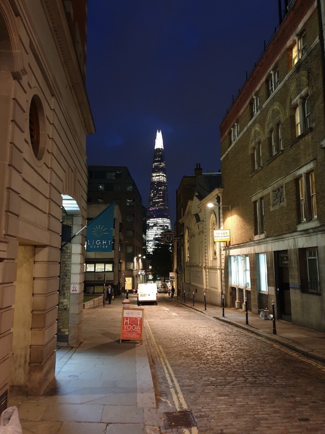 Mate 20 Pro so kè iPhone XS Max và Note 9 - Ai là ông hoàng chụp ảnh? - 10