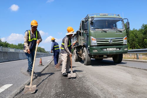 Thanh tra đột xuất dự án đường cao tốc Đà Nẵng - Quảng Ngãi - 1