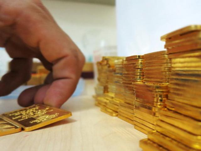 Tài chính - Bất động sản - Giá vàng hôm nay 18/10: Vàng giảm nhẹ, đợi biên bản của Fed