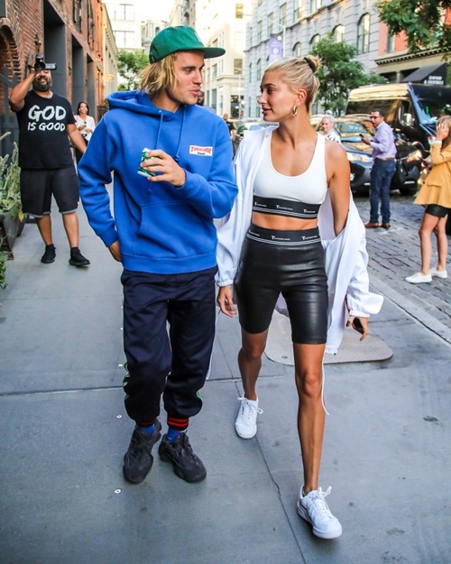Justin Bieber and his fiancée prefer a simple style even though they are super rich - 5