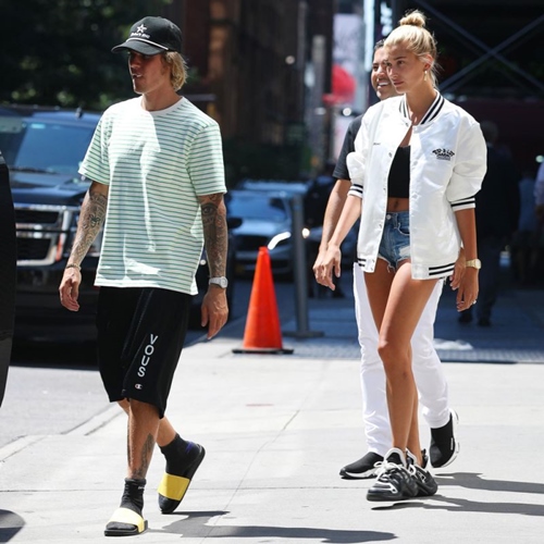 Justin Bieber and his fiancée prefer a simple style even though they are super rich - 3