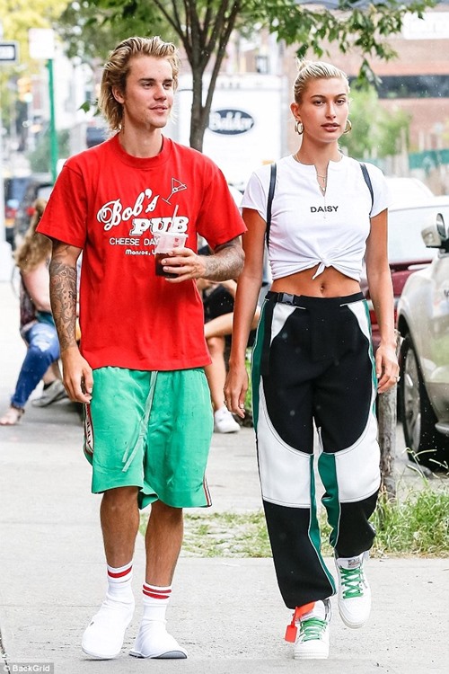 Justin Bieber and his fiancée prefer a simple style even though they are super rich - 6