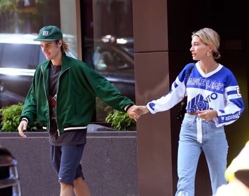 Justin Bieber and his fiancée prefer a simple style even though they are super rich - 7