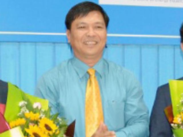 Tin tức trong ngày - Điều động Trưởng BQL Khu kinh tế bị kỷ luật làm... Giám đốc sở