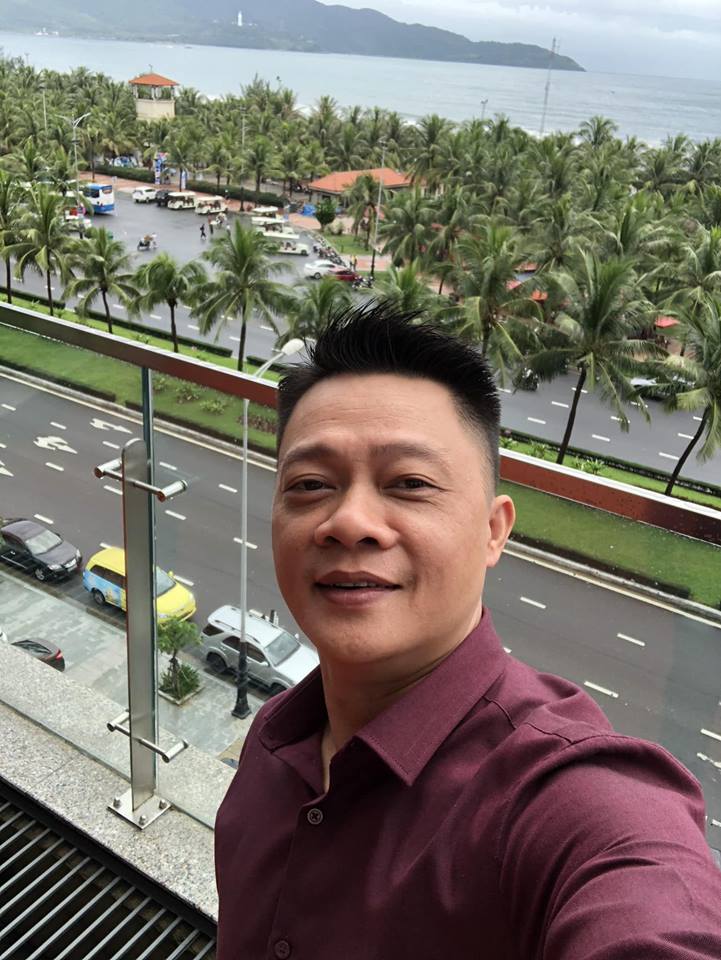 BTV Trần Quang Minh khóc chia tay VTV6 để vào Đà Nẵng - 1