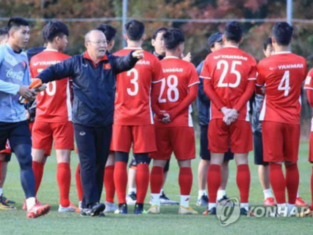 ĐT Việt Nam săn vàng AFF Cup: Thầy Park né Thái Lan, báo Hàn lo xa tái đấu