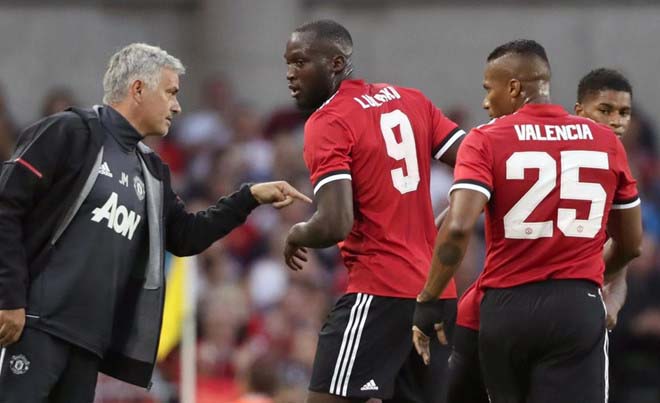 Lukaku & Higuain nổi loạn: Ronaldo bắc cầu, MU trao đổi &#34;bom tấn&#34; - 1
