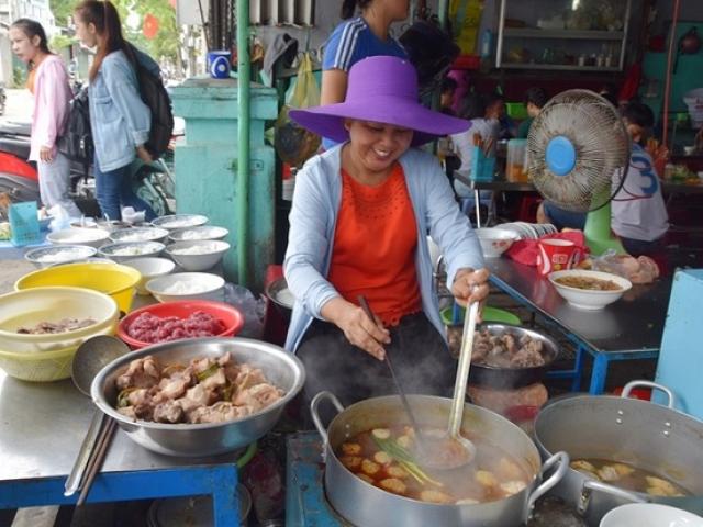 Kinh doanh - Người bán rau, bán đồ ăn sáng chưa lo phải dùng hóa đơn điện tử