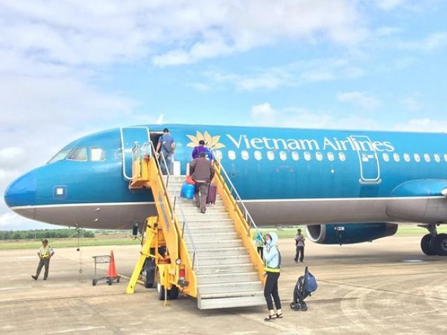 Tài chính - Bất động sản - Lương ngành hàng không: Kẻ 240 triệu đồng, người chỉ 7 triệu