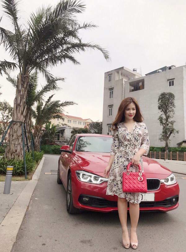 Không chỉ sexy, Dương Hoàng Yến còn nổi bật nhờ loạt hàng hiệu - 8