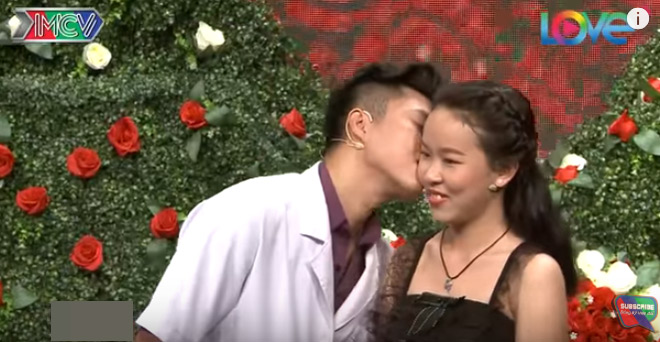 Bạn muốn hẹn hò: Chàng y sĩ quá đẹp trai khiến cô gái chủ động tỏ tình - 6