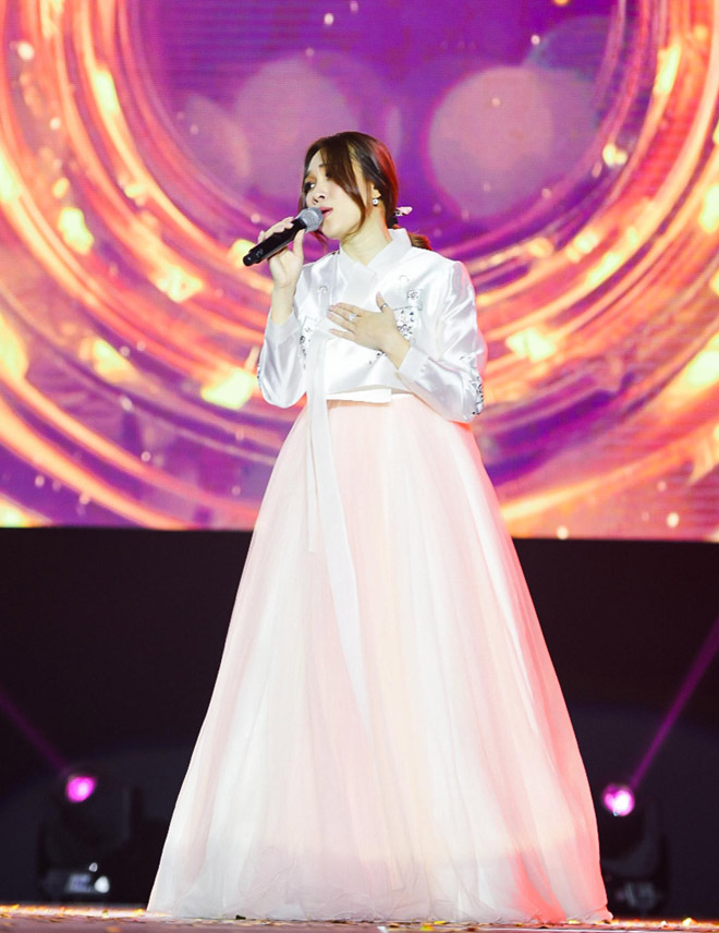 Mỹ Tâm mặc Hanbok, nói tiếng Hàn Quốc rồi hỏi fan chuyện này - 2