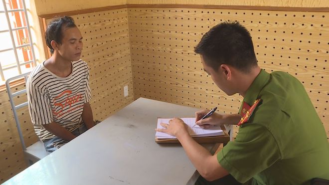 Nóng trong tuần: Nữ sinh thoát khỏi “yêu râu xanh” nhờ có người gọi tên - 2