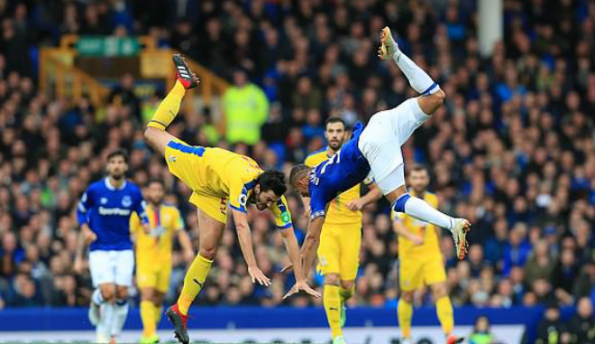 Everton - Crystal Palace: 2 phút 2 đòn chí mạng - 1