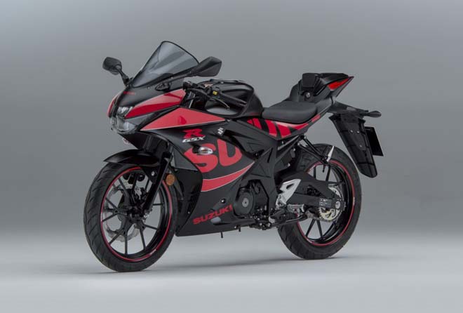 Sportbike Suzuki GSX-R125 cá tính hơn, thể thao hơn với gói phụ kiện mới - 1