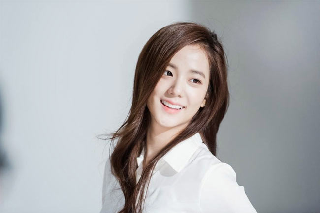 Mỹ nhân mới nổi Jisoo (Black Pink) xếp thứ 7.