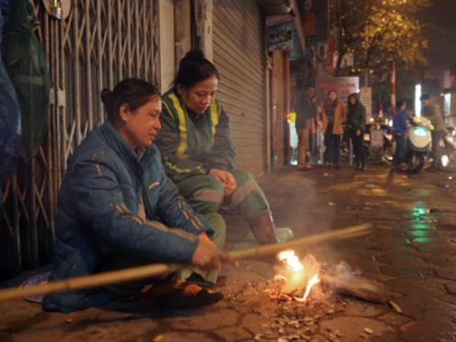 Tin tức trong ngày - Không khí lạnh gây mưa dông ở miền Bắc, có nơi lạnh 18 độ C