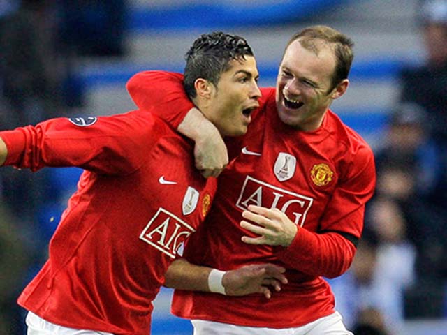 Rooney tròn 33 tuổi: Nhìn Ronaldo vẫn trên đỉnh, ”tiểu Pele” có chạnh lòng?