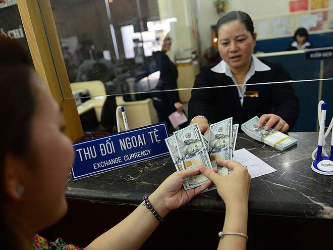 Đổi 100 USD, bị phạt 90 triệu: Không sai - 1
