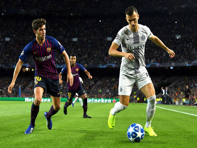 Trực tiếp Barcelona – Inter Milan: Chủ động áp sát