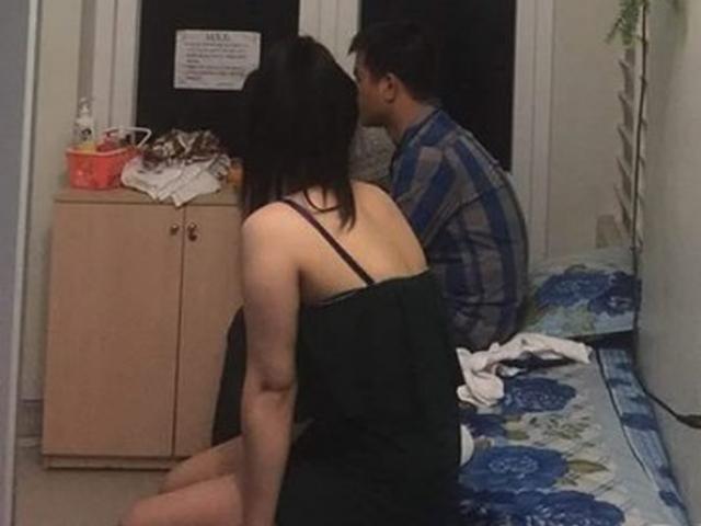 Pháp luật - Bắt tại trận 2 nữ tiếp viên chiều khách "tới bến" ở Cao Lãnh