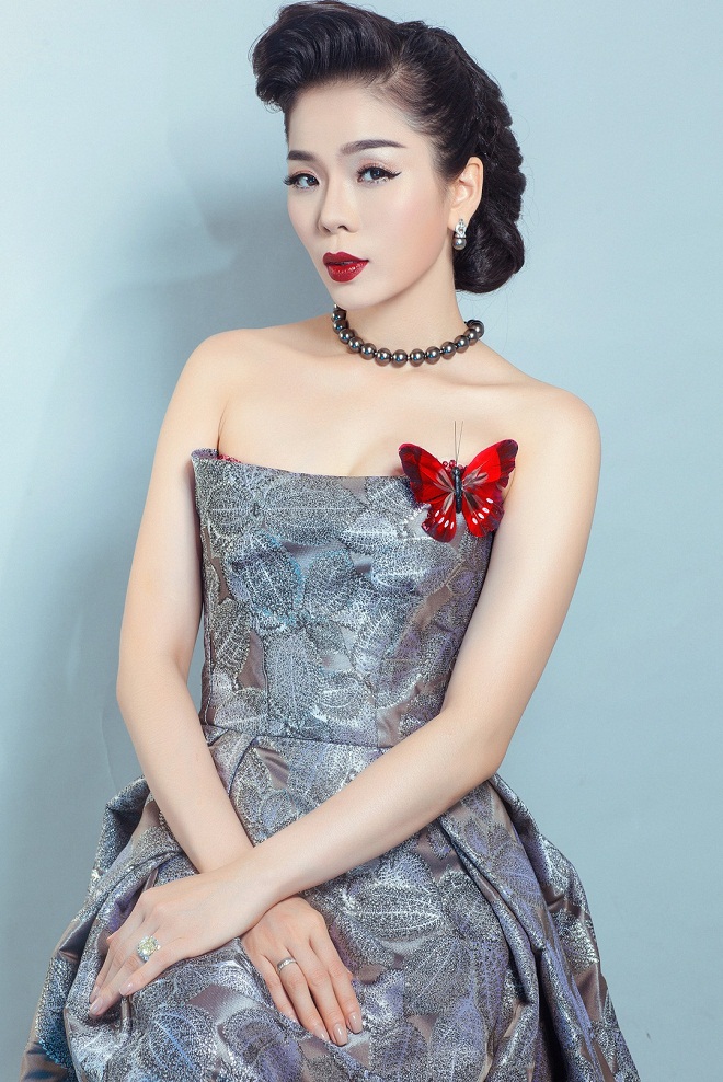 Gương mặt khác lạ của Lệ Quyên sau biến chứng vì "dao kéo" - 3