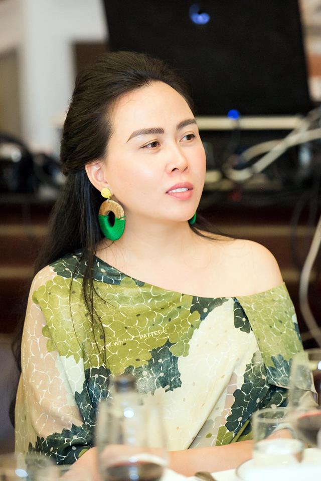 Chân dung người phụ nữ Quách Ngọc Ngoan công khai gọi là vợ - 5