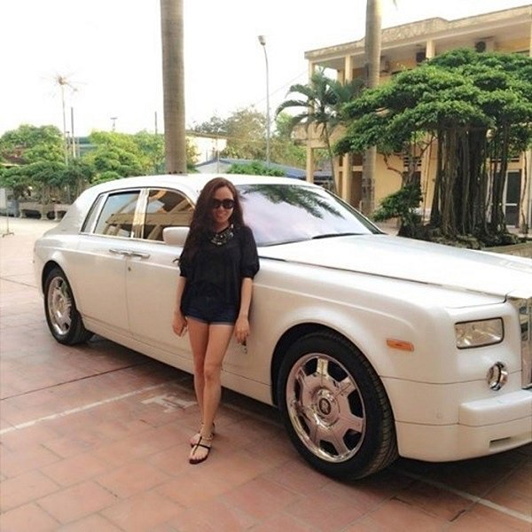 Chân dung người phụ nữ Quách Ngọc Ngoan công khai gọi là vợ - 2