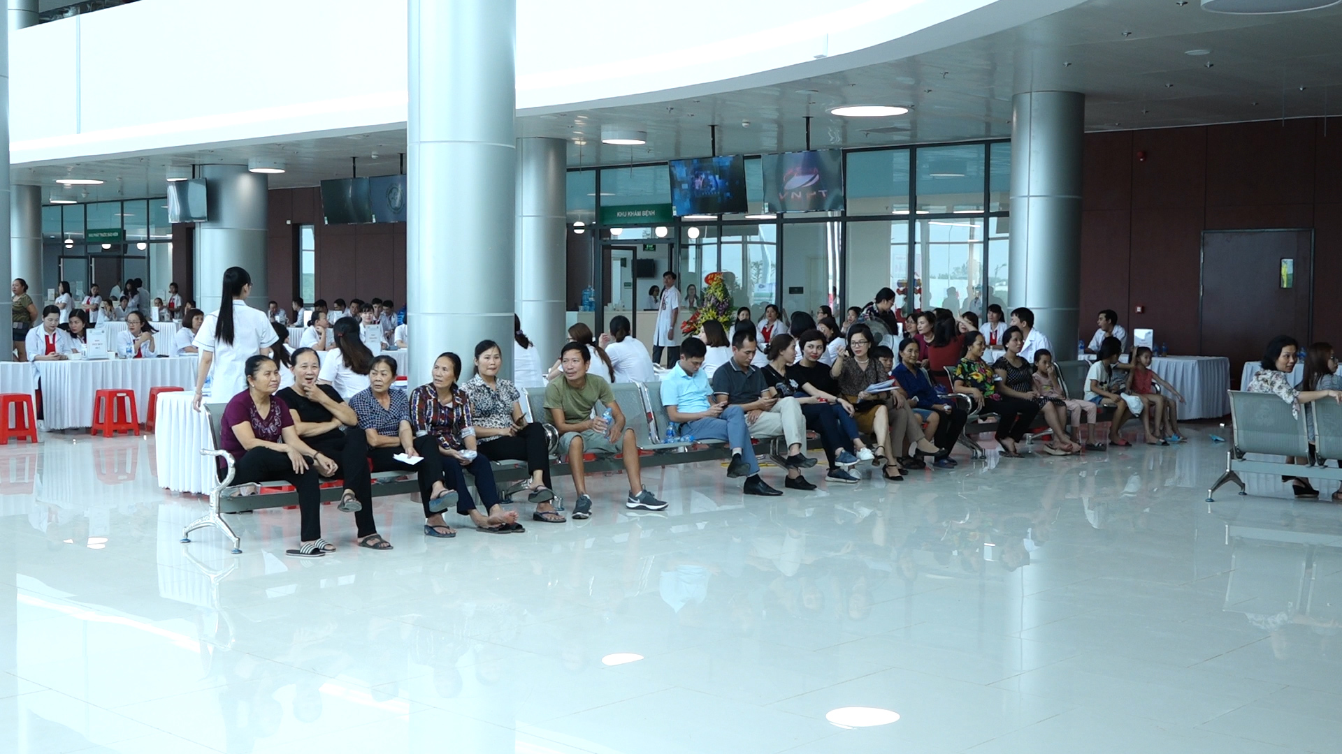 Cận cảnh BV Bạch Mai và BV Việt Đức tại Hà Nam - 8