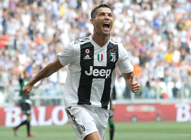 Tin HOT bóng đá tối 26/10: Người Real Madrid nhớ Ronaldo đến tột cùng - 1